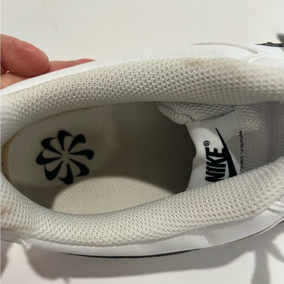 Nike White and Black Sneakers Vision Low EUC size 13 men’s - Picture 14 of 15